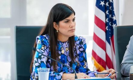 Aprobado proyecto de Marially González que protege a los asegurados ante la burocracia