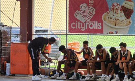 Joven entrenador enfocado en formar campeones de la vida