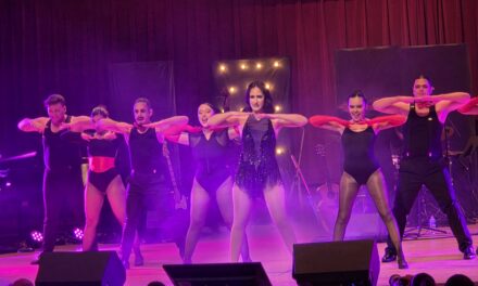 Camila Isabel impregna de glamour el Conservatorio de Música