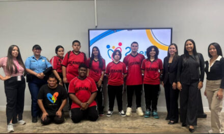 Charla educativa y obra teatral promueven la empatía y el respeto en escuela de Villalba