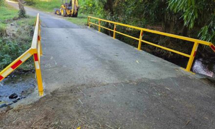 Instalan vallas de seguridad en puente Villa Sanden en Sabana Grande