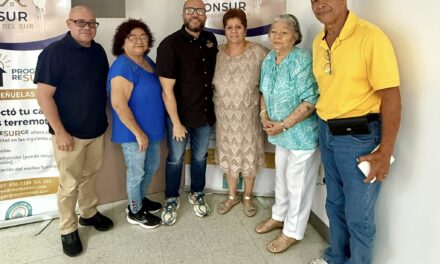 Alcalde Ángel Luis Torres Ortiz entrega vivienda a familia afectada por sismos