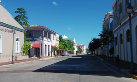 Retoman asfaltado en Centro Urbano de Cabo Rojo
