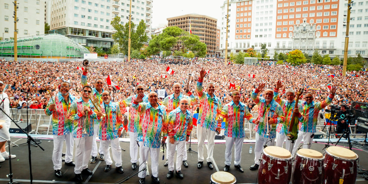 Exitosa presentación de La Sonora Ponceña en su EuroTour 2025