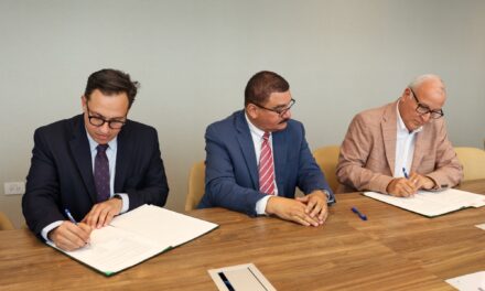 INSEC y AARP se unen en beneficio de los adultos mayores de PR