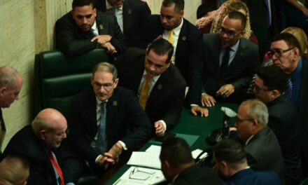 Cámara aprueba medida que exige consentimiento parental para abortos en menores de 15 años