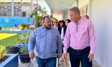 Coamo traza ruta para mejorar su distrito escolar junto al Departamento de Educación