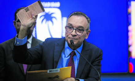 Renuncia en la Junta Administrativa del PNP en Ponce