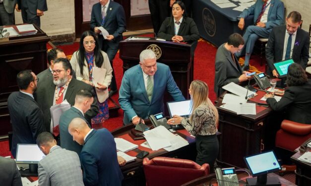 Senado culmina sesión ordinaria con amplio paquete legislativo para fortalecer fiscalización, justicia penal y protección social