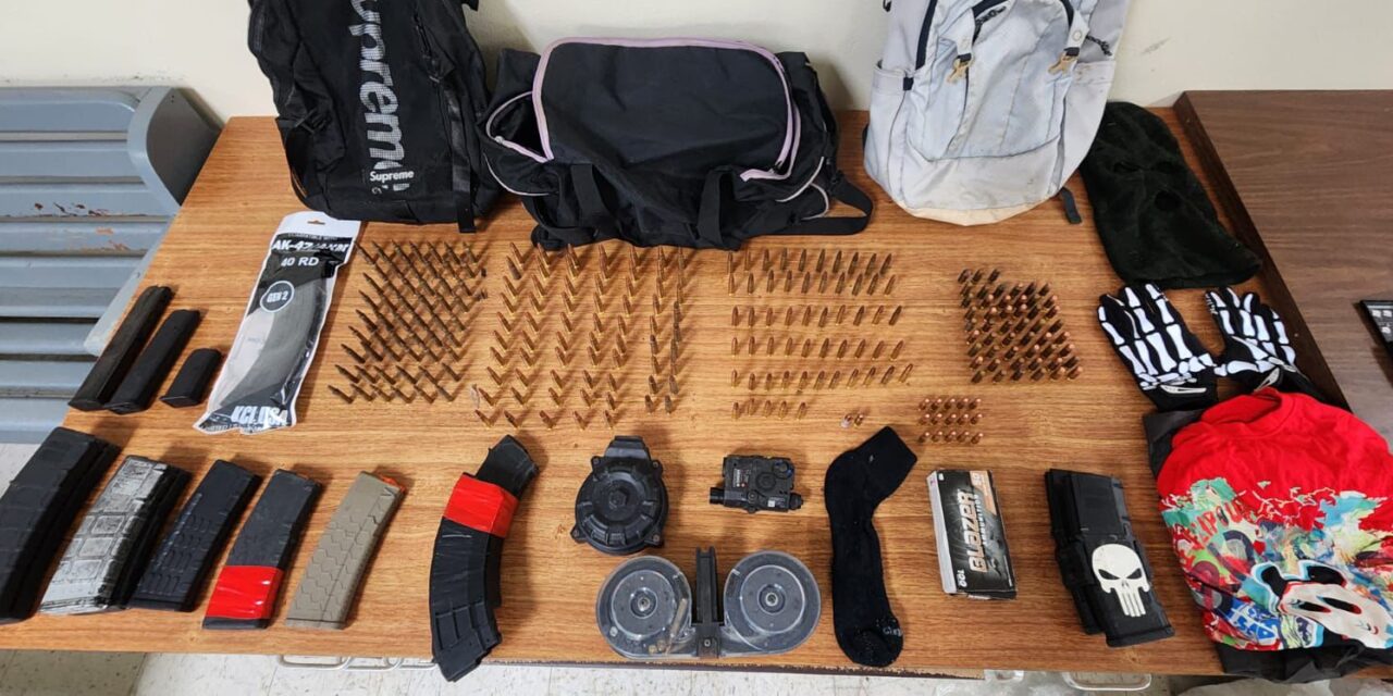 Allanamiento en Lajas tras confidencia sobre doble asesinato deja arsenal y drogas incautadas