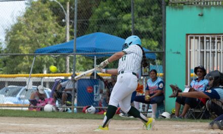 Continúa la acción del sóftbol de ligas menores en la isla