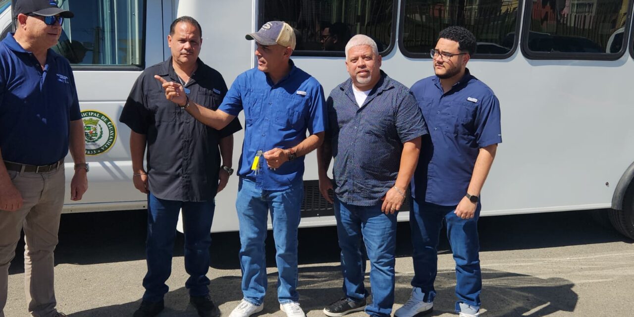 Guayanilla adquiere nueva flota de transporte colectivo con nueve nuevos vehículos