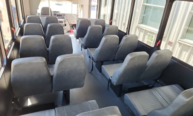 Guayanilla adquiere nueva flota de transporte colectivo con nueve nuevos vehículos