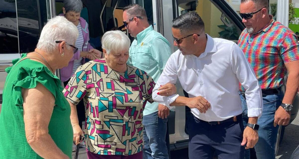 Senador Rafy Santos impulsa la esperanza y la conexión con actividades para adultos mayores y agricultores