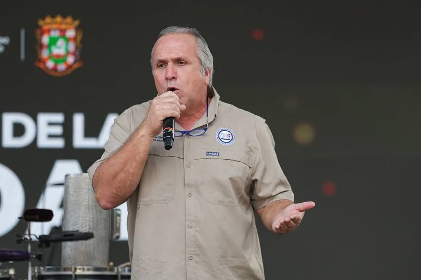 Alcaldes respaldan iniciativa para que municipios asuman reparación de luminarias