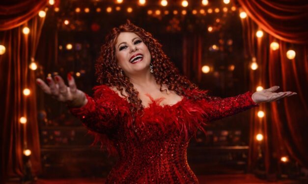 El provocador monólogo “Desnuda” sube a escena en Ponce