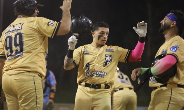 San Sebastián arranca encendido y se queda solo en la cima de la Doble A