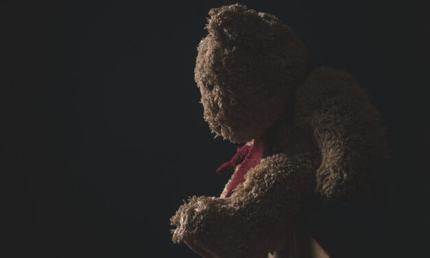 Continúan radicaciones de cargos por maltrato y delitos sexuales contra menores en Ponce y Mayagüez