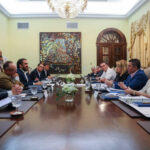 Gobernadora reúne al sector energético para evaluar abasto y costos de combustible ante conflicto en Irán