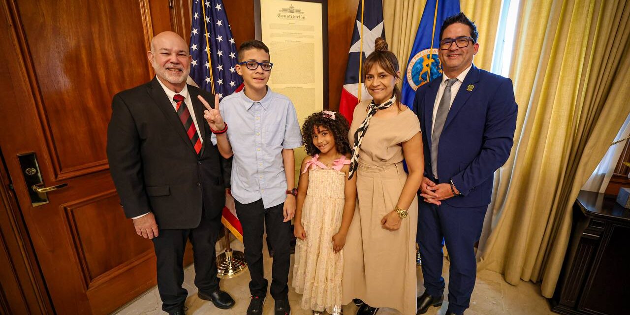 ‘Johnny’ Méndez rinde homenaje a niños diagnosticados con autismo