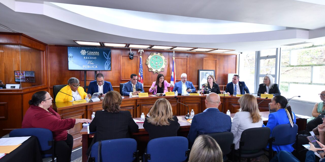 Educadores respaldan la medida, pero Educación advierte sobre limitaciones operacionales y recursos