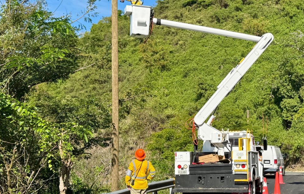 Yauco continúa transformando sus comunidades con alumbrado de sistema solar
