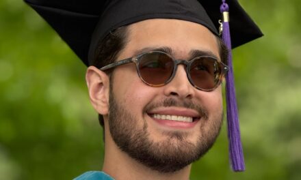 Joven boricua se destaca en New York University, inspirado en el servicio público.