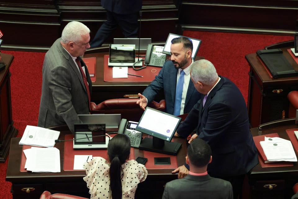 Justicia cambia de postura y abre paso al diálogo tras choque de poderes con el Senado