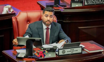 Senado aprueba proyecto para reducir a tres meses la espera por la licencia de conducir de jóvenes