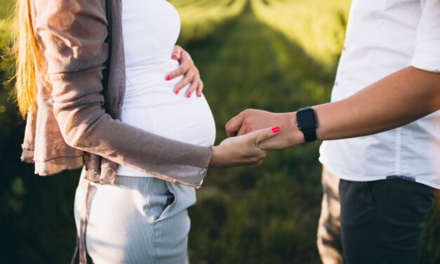 Senado aprueba medida para establecer responsabilidad parental compartida desde la gestación