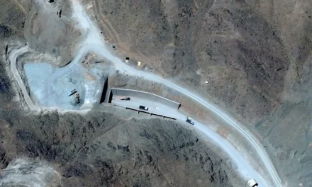 Israel sospecha que Irán trasladó uranio enriquecido y equipos nucleares a una instalación subterránea