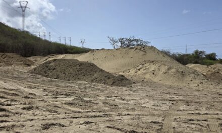 DRNA presentará caso contra empresa por el depósito y almacenamiento ilegal de material arenoso en Guayama