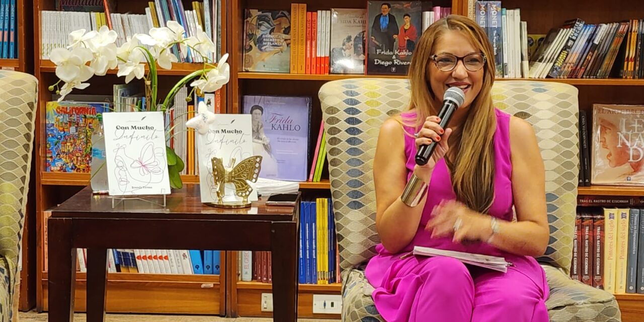 La escritora puertorriqueña Brenda Teresa presentó su poemario “Con Mucho Infinito”