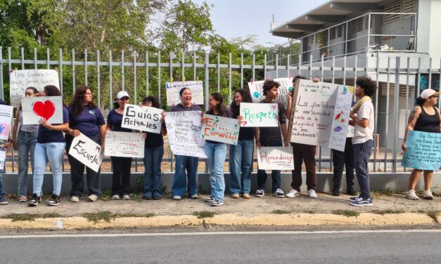 Reclaman al secretario de Educación que restituya a directora de escuela Montessori en Lajas