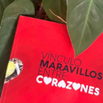 Pediatra presenta libro inspirado en el poder de la lactancia como primer vínculo de amor