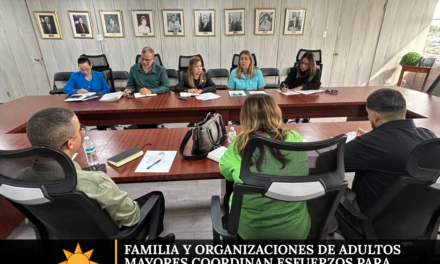 Familia y organizaciones de adultos mayores coordinan esfuerzos para mejorar servicios