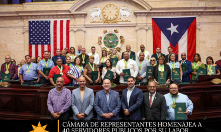 Cámara de Representantes homenajea a 40 servidores públicos por su labor comunitaria