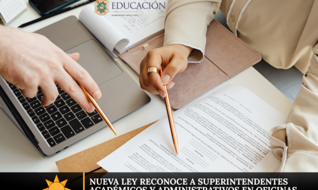 Nueva ley reconoce a superintendentes académicos y administrativos en oficinas regionales de Educación
