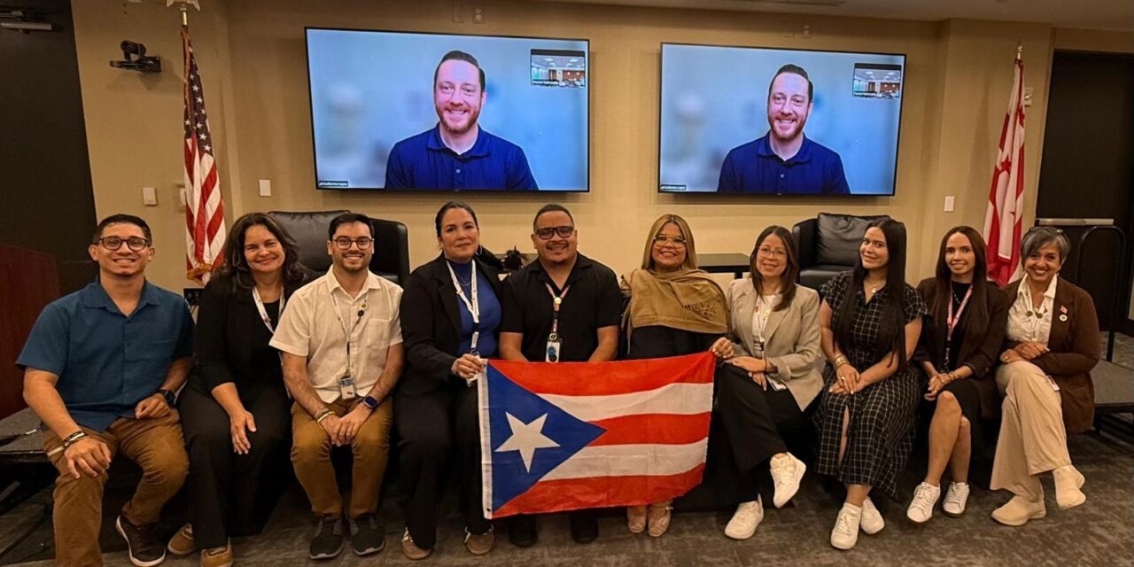 Maestros puertorriqueños toman cursos en Washington, DC sobre uso de Inteligencia Artificial en las escuelas