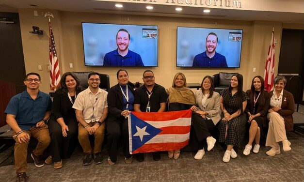 Maestros puertorriqueños toman cursos en Washington, DC sobre uso de Inteligencia Artificial en las escuelas