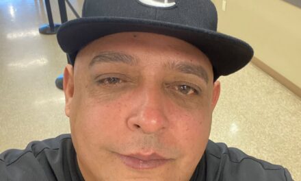 Hombre busca conocer a su familia paterna en Ponce