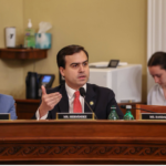 Comisionado Residente y congresista republicano presentan proyecto bipartidista para explorar energía geotérmica en Puerto Rico