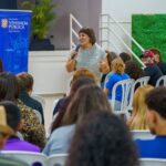 “Cuando una Mujer Alza su Voz” lleva mensaje de prevención y apoyo a Residencial Dr. Pila en Ponce