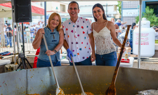 Miles de personas dicen presente en el Festival del Pollo en Aibonito 