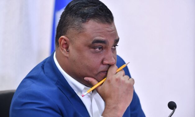 Proyecto busca proteger ayudas de beneficiarios ante aumentos del Seguro Social