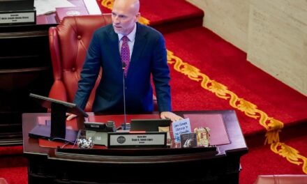 Senado vuelve a aprobar medida para reconocer oficialmente la Lengua de Señas Puertorriqueña