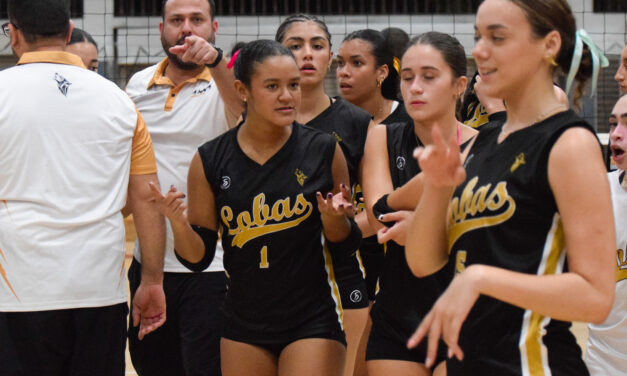 Yangeliz Llanos continúa en Arecibo un legado familiar marcado por el voleibol