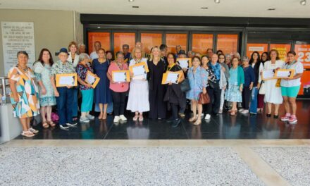 Adultos mayores de San Germán celebran su “Graduación Digital Dorada”